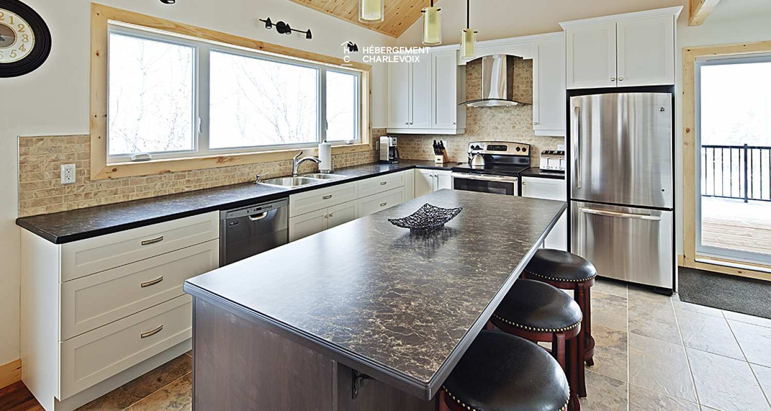 MIR-2 - A nice cottage for winter and summer time