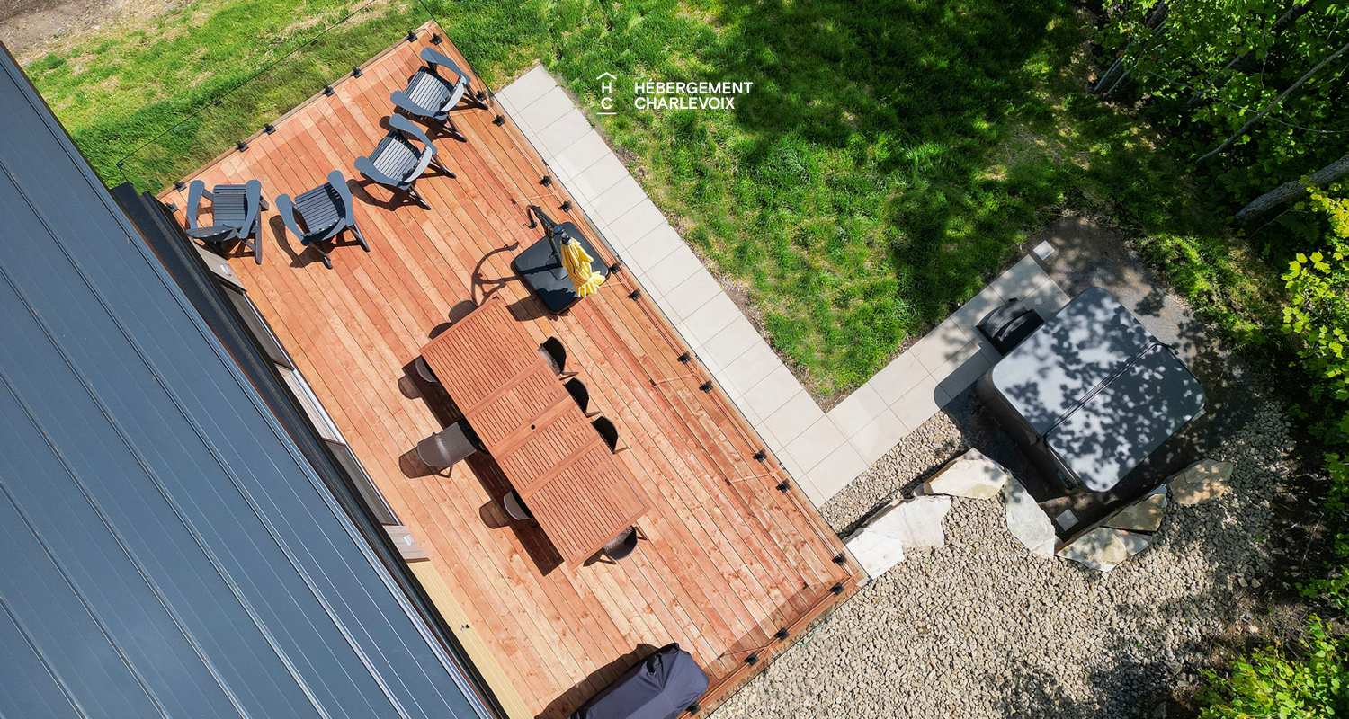 MIS-343 - Breathtaking view of the St. Lawrence River.