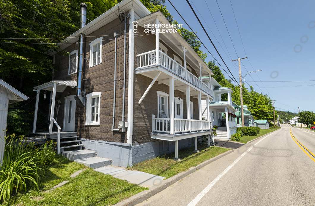 OLI-942 - Au coeur du Village de Petite-Rivière St-François