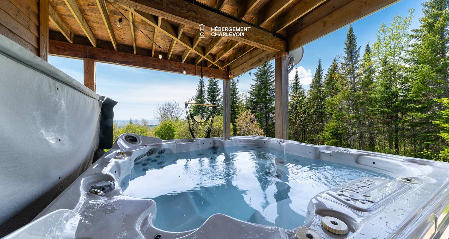 PAN-93 - The beauty of Charlevoix's landscapes