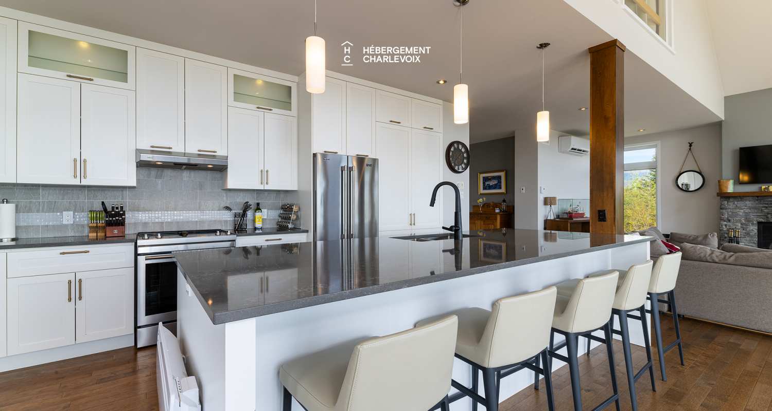 PAN-93 - The beauty of Charlevoix's landscapes