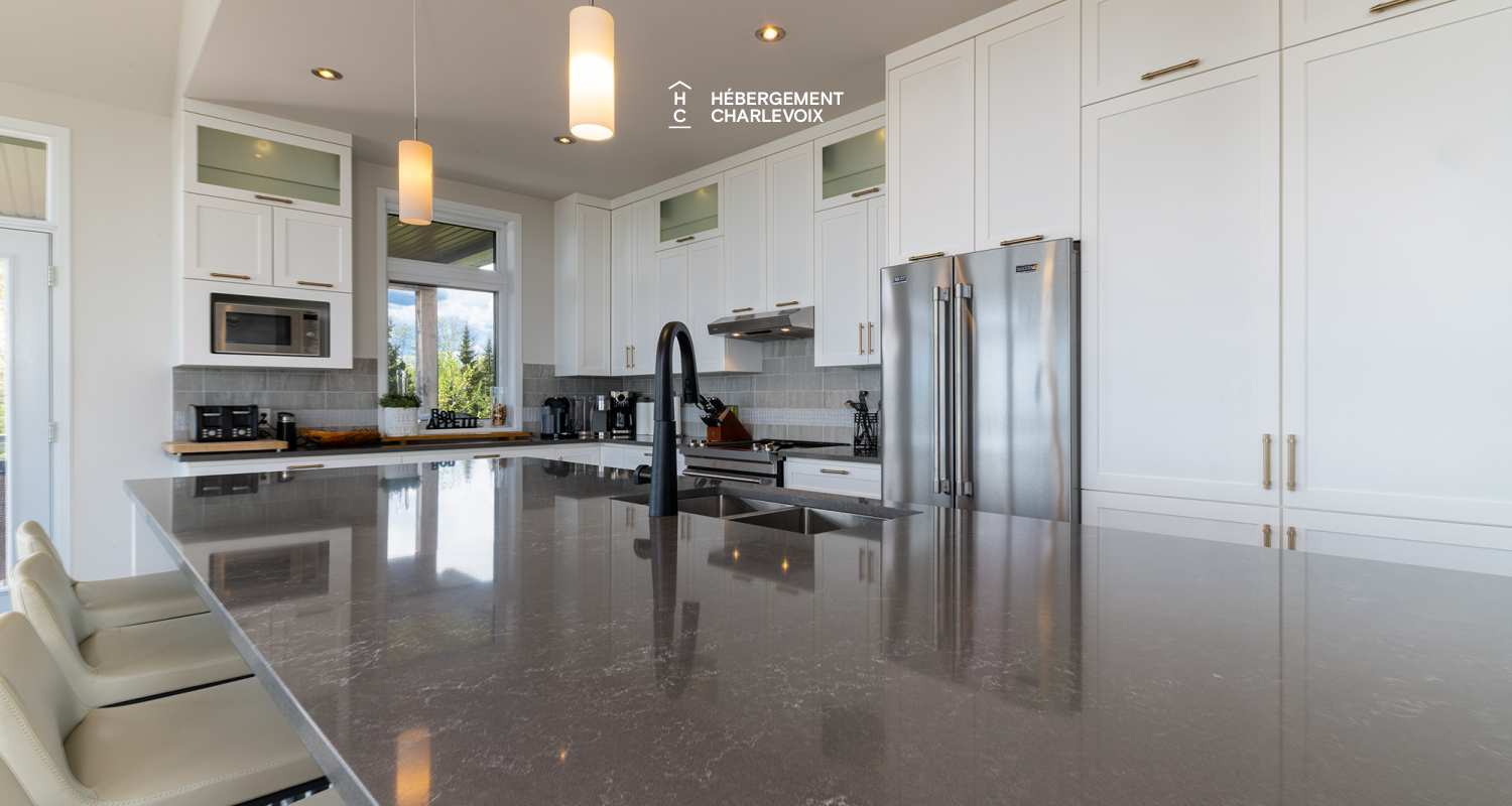 PAN-93 - The beauty of Charlevoix's landscapes