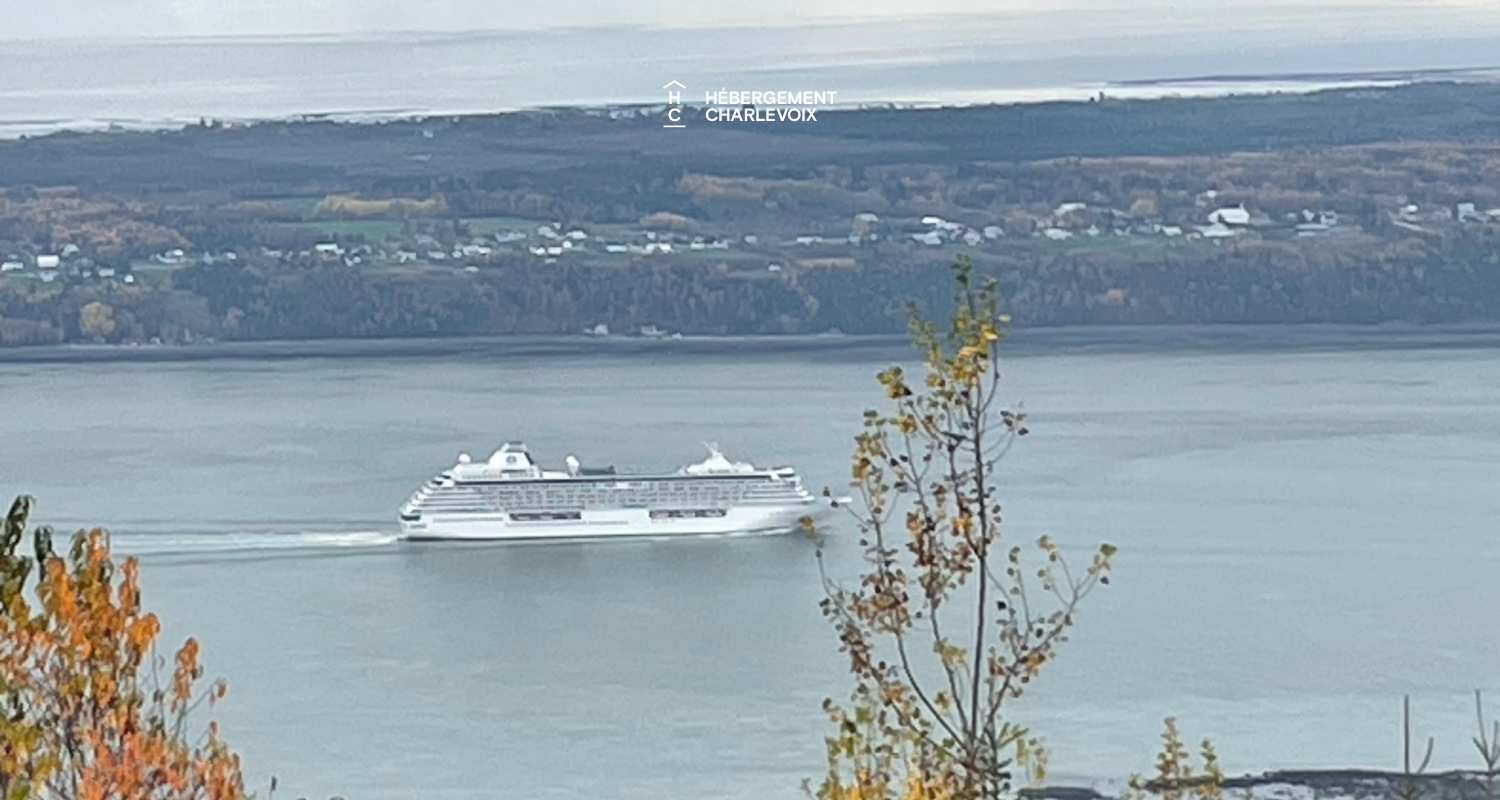 PAN-93 - The beauty of Charlevoix's landscapes