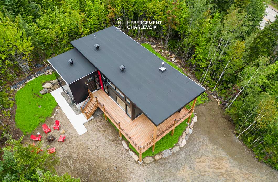 PHE-222 - Superbe chalet moderne et invitant!