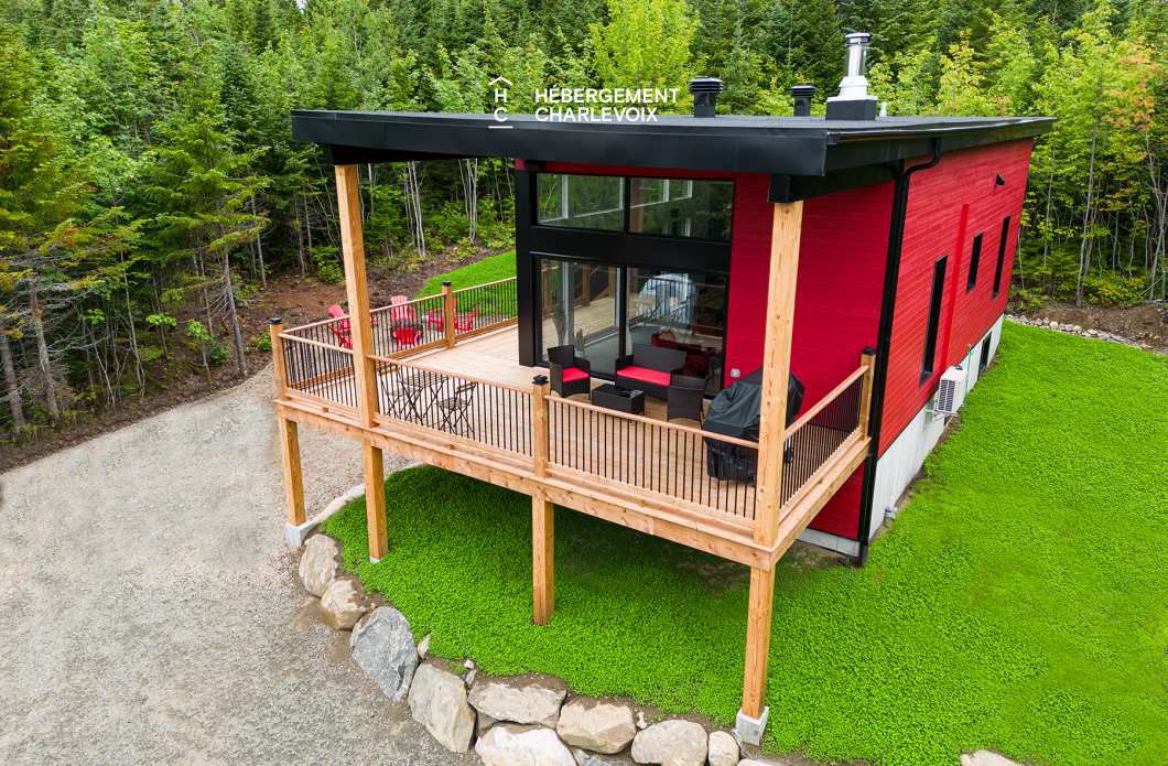 PHE-222 - Superbe chalet moderne et invitant!