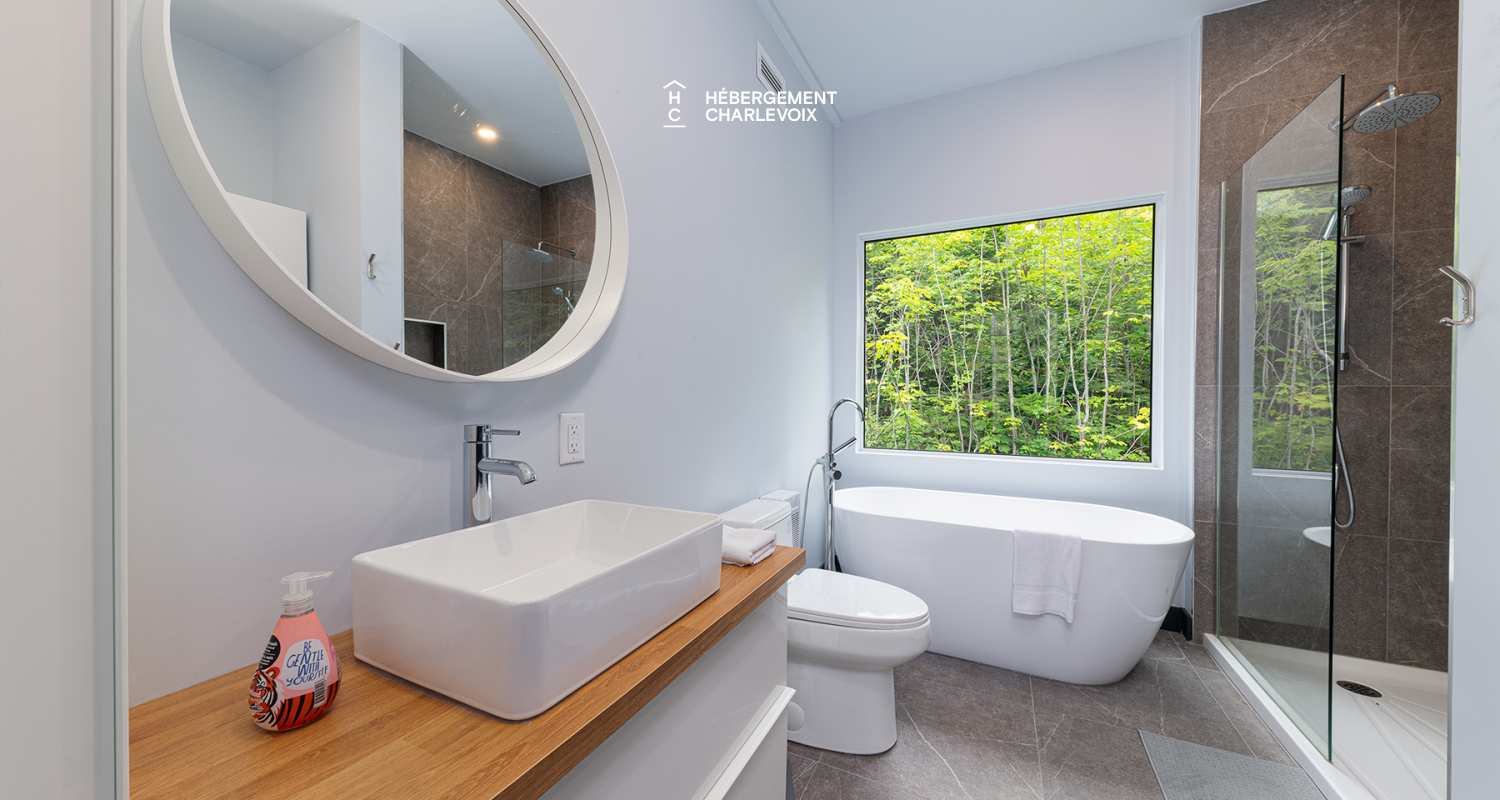 PHE-222 - Superbe chalet moderne et invitant!