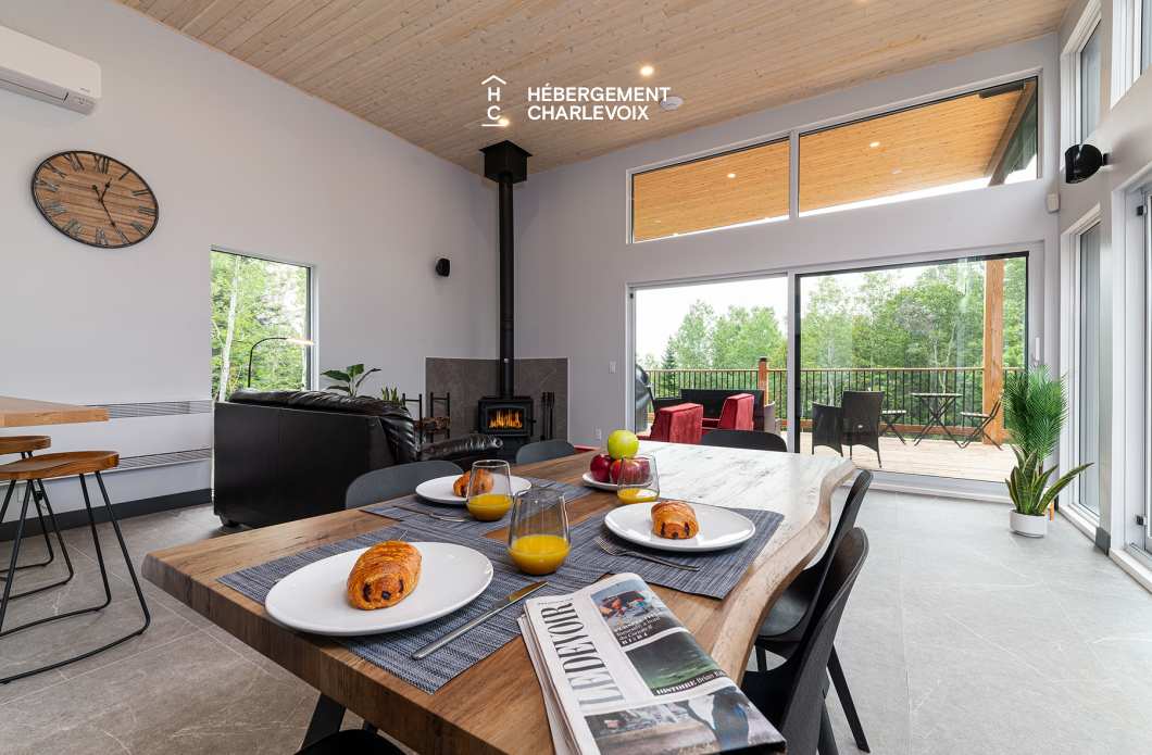 PHE-222 - Superbe chalet moderne et invitant!