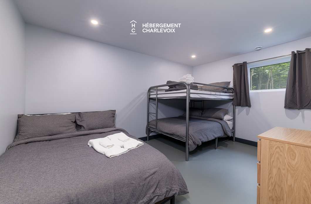PHE-222 - Superbe chalet moderne et invitant!
