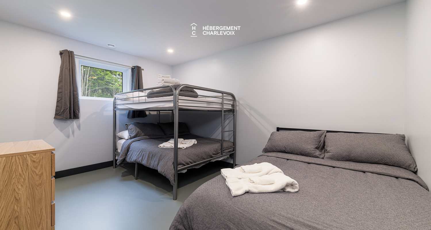 PHE-222 - Superbe chalet moderne et invitant!