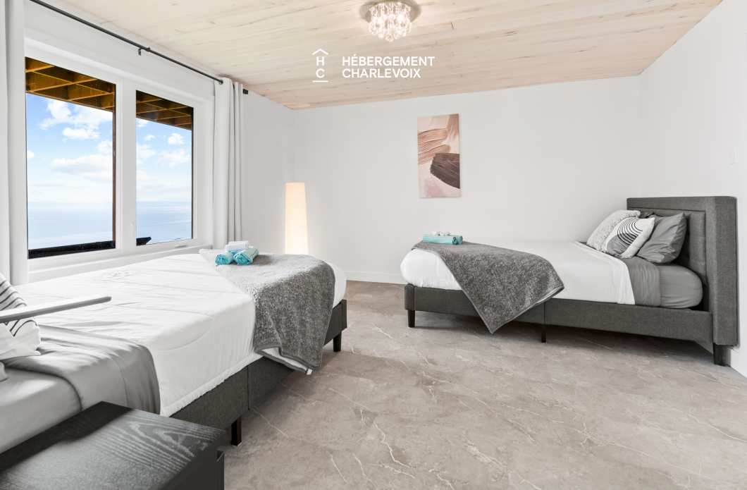 ROC-40 - Chalet neuf avec look contemporain avec vue sur le fleuve !
