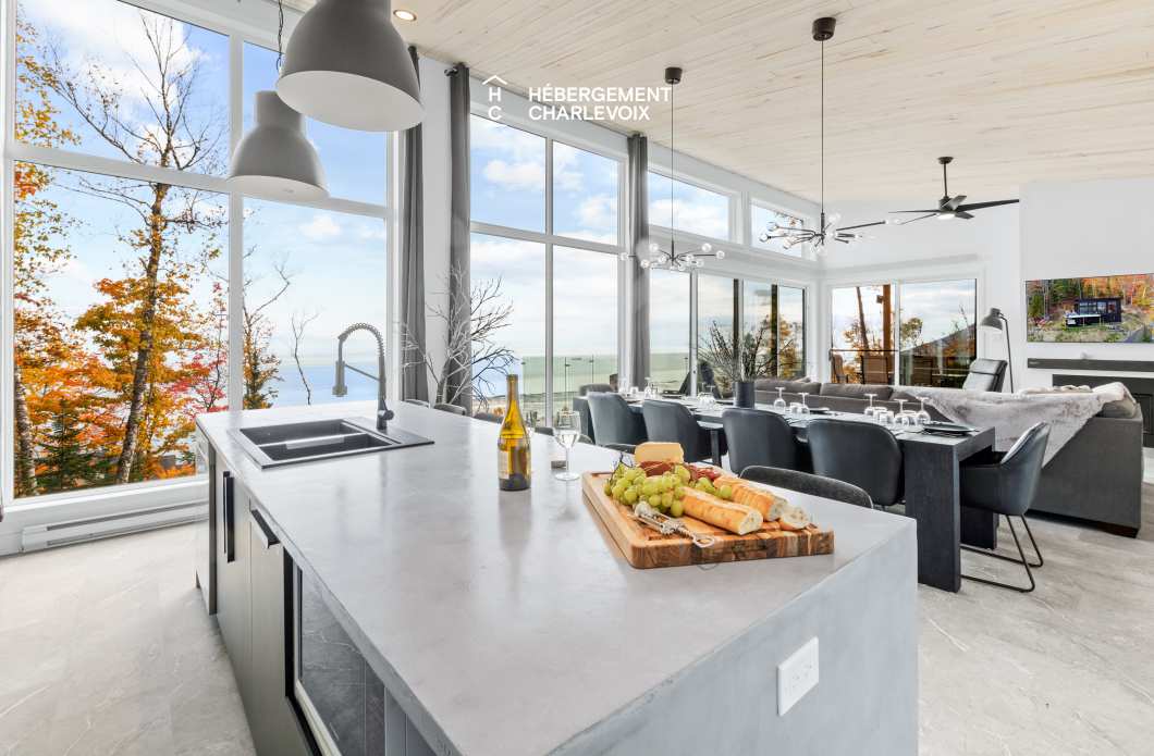 ROC-40 - Chalet neuf avec look contemporain avec vue sur le fleuve !