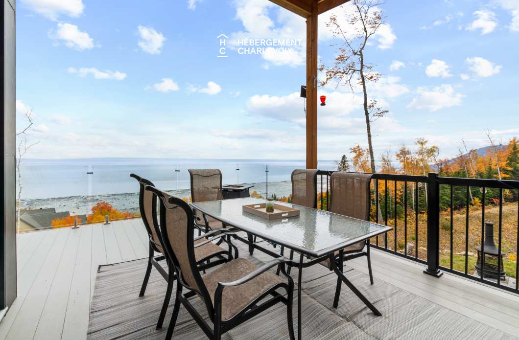 ROC-40 - Chalet neuf avec look contemporain avec vue sur le fleuve !