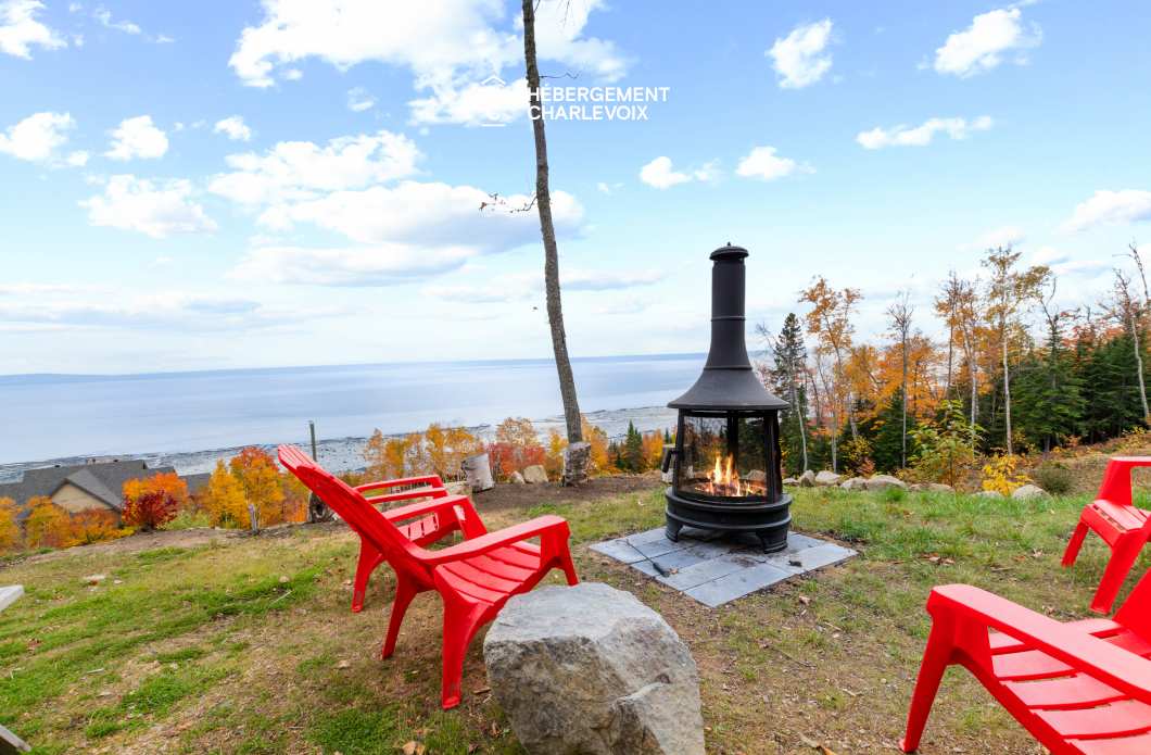 ROC-40 - Chalet neuf avec look contemporain avec vue sur le fleuve !