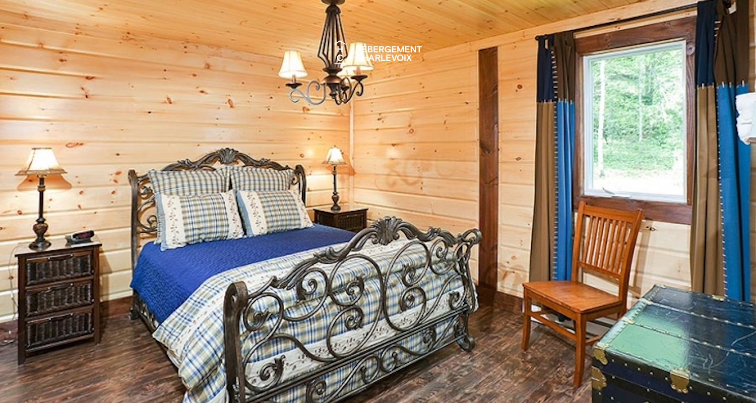 RUS-42 - Chalet en bois rond propice à la détente!