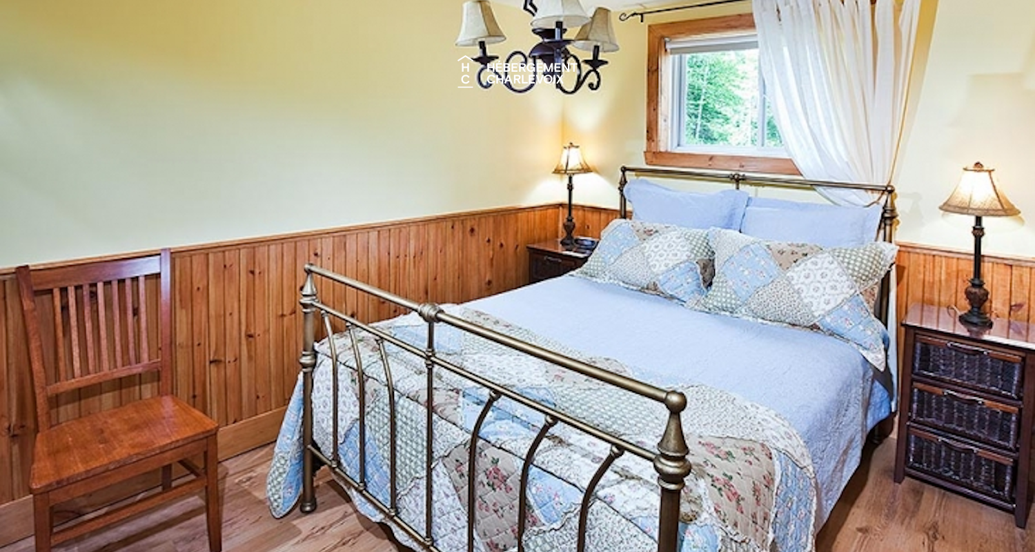 RUS-42 - Chalet en bois rond propice à la détente!