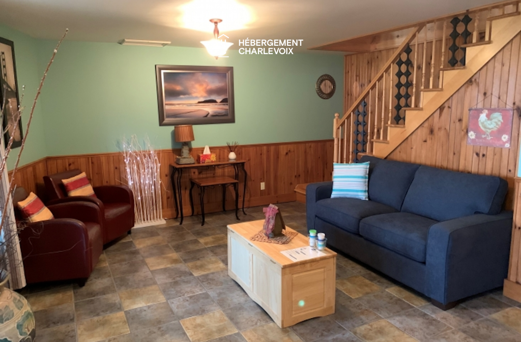 RUS-42 - Chalet en bois rond propice à la détente!