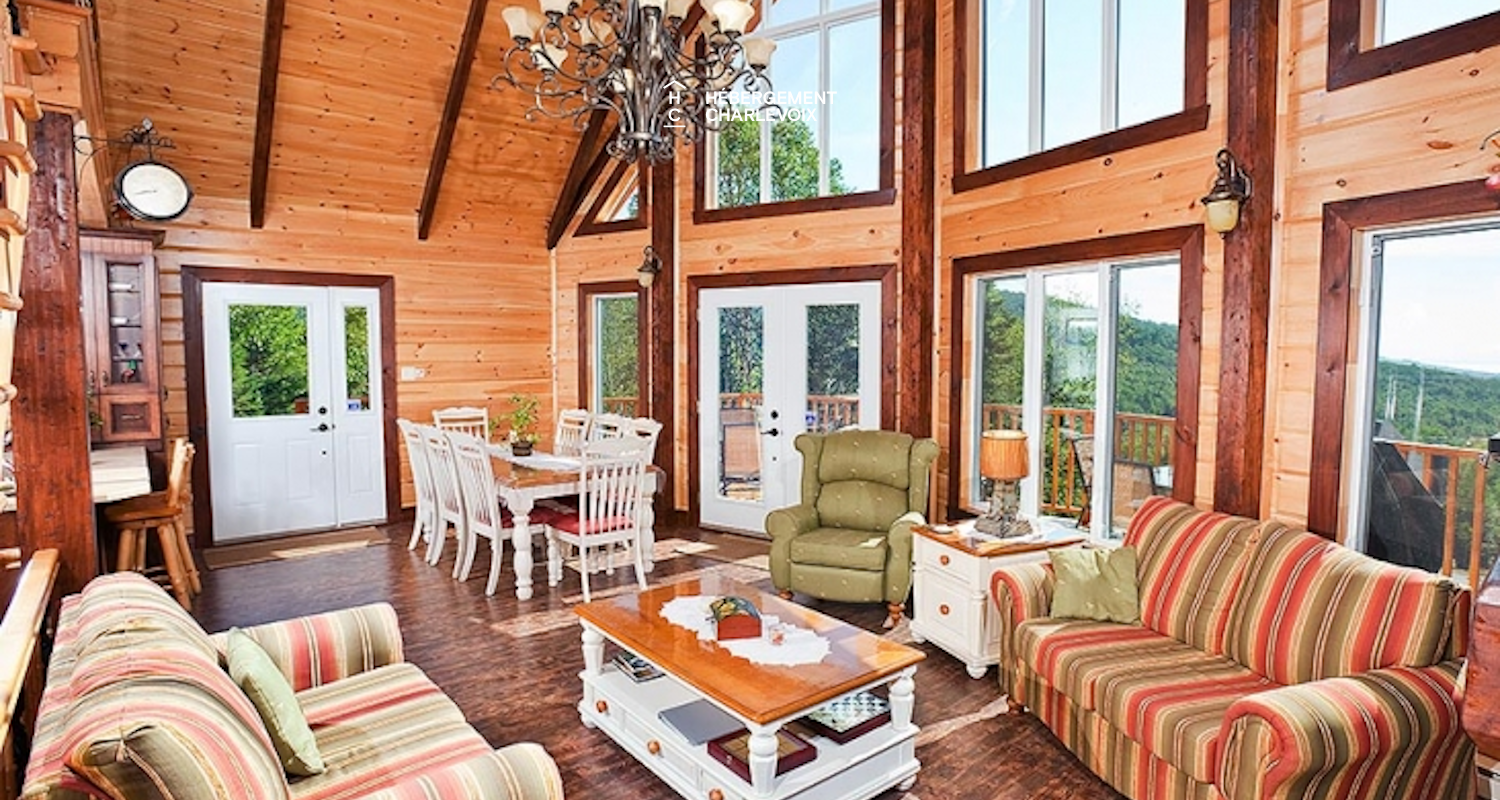 RUS-42 - Chalet en bois rond propice à la détente!