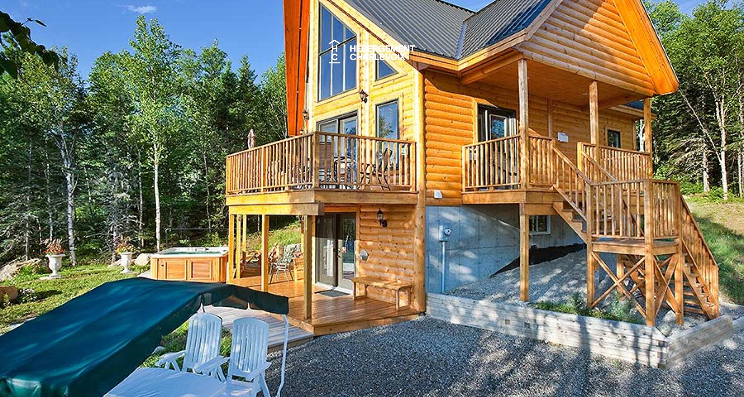 RUS-42 - Chalet en bois rond propice à la détente!