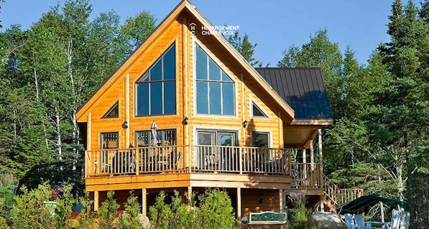 RUS-42 - Chalet en bois rond propice à la détente!