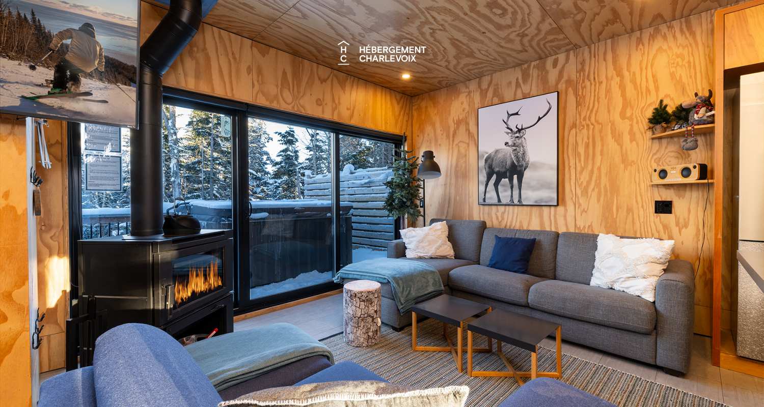 Refuge-11-A - Tini-house at the top the Massif