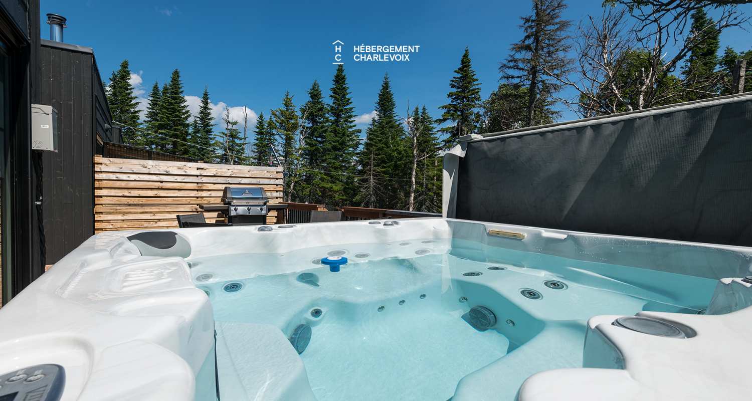 Refuge-11-A - Tini-house at the top the Massif