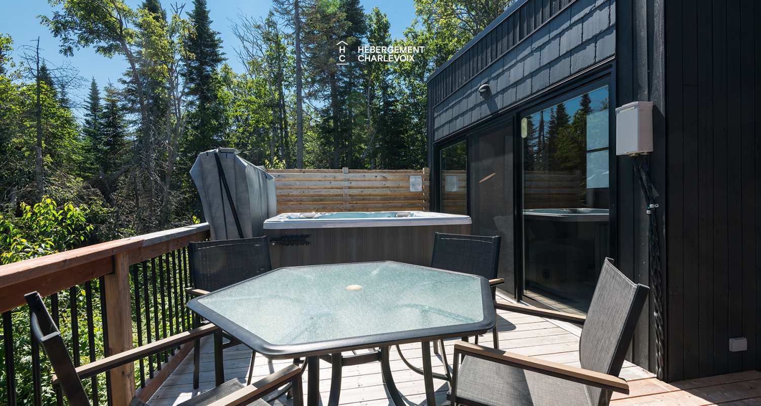 Refuge-11-A - Tini-house at the top the Massif