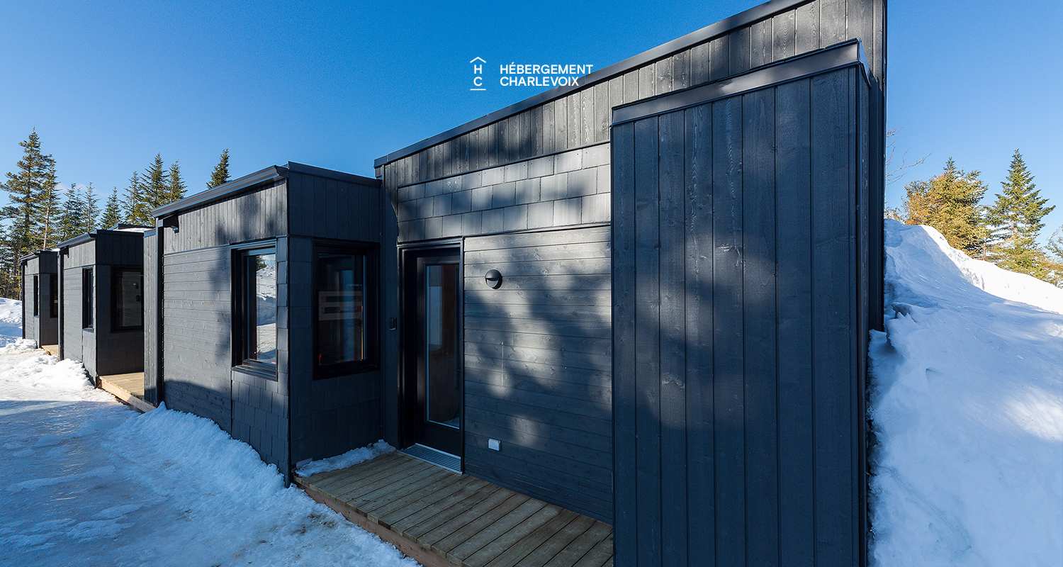 Refuge-11-A - Tini-house at the top the Massif