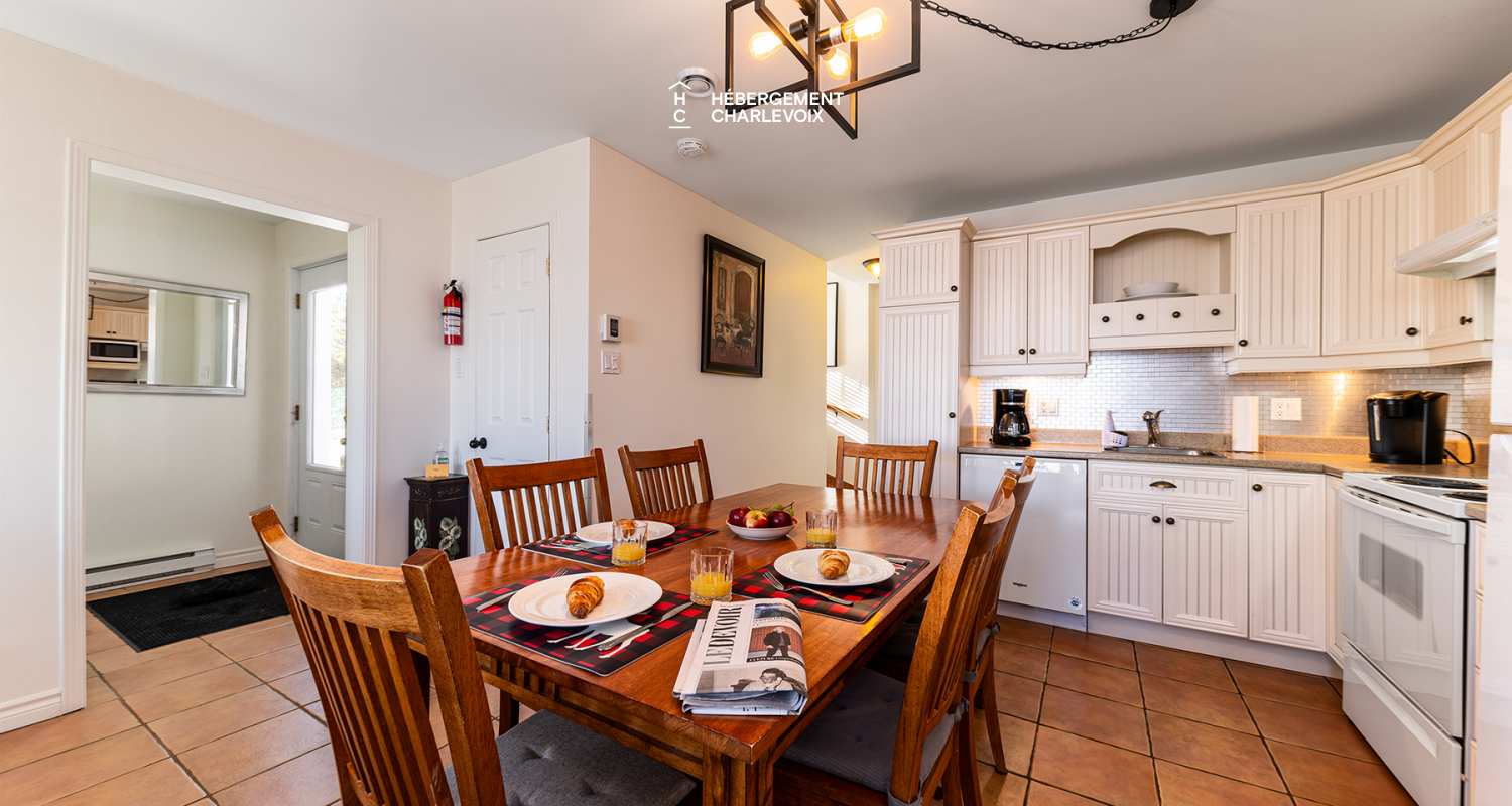 SEN-135-2 - Cottage paired with an unlimited horizon