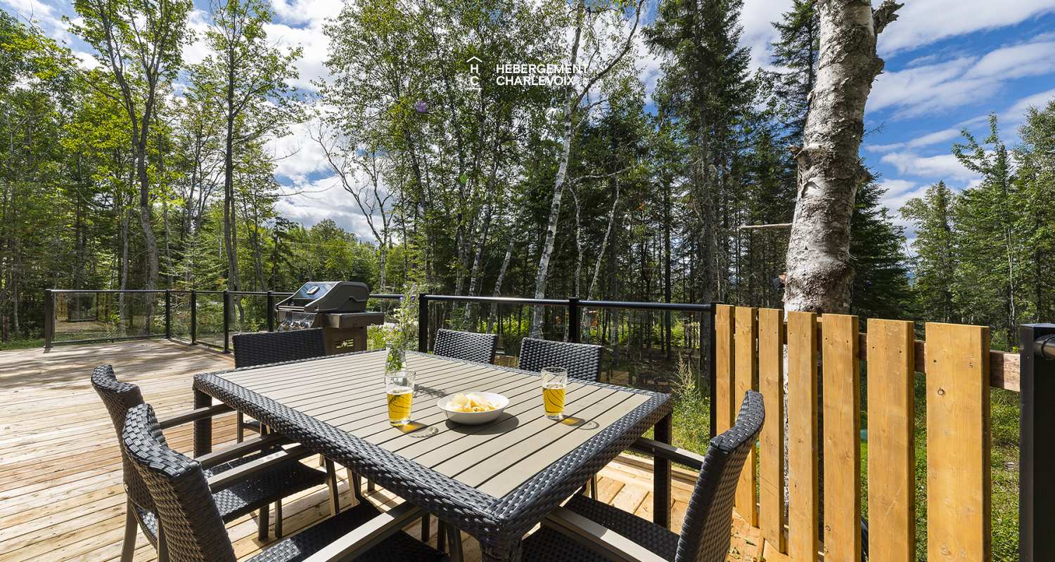 STU-3 - En pleine nature dans Charlevoix à deux pas de Baie-St-Paul