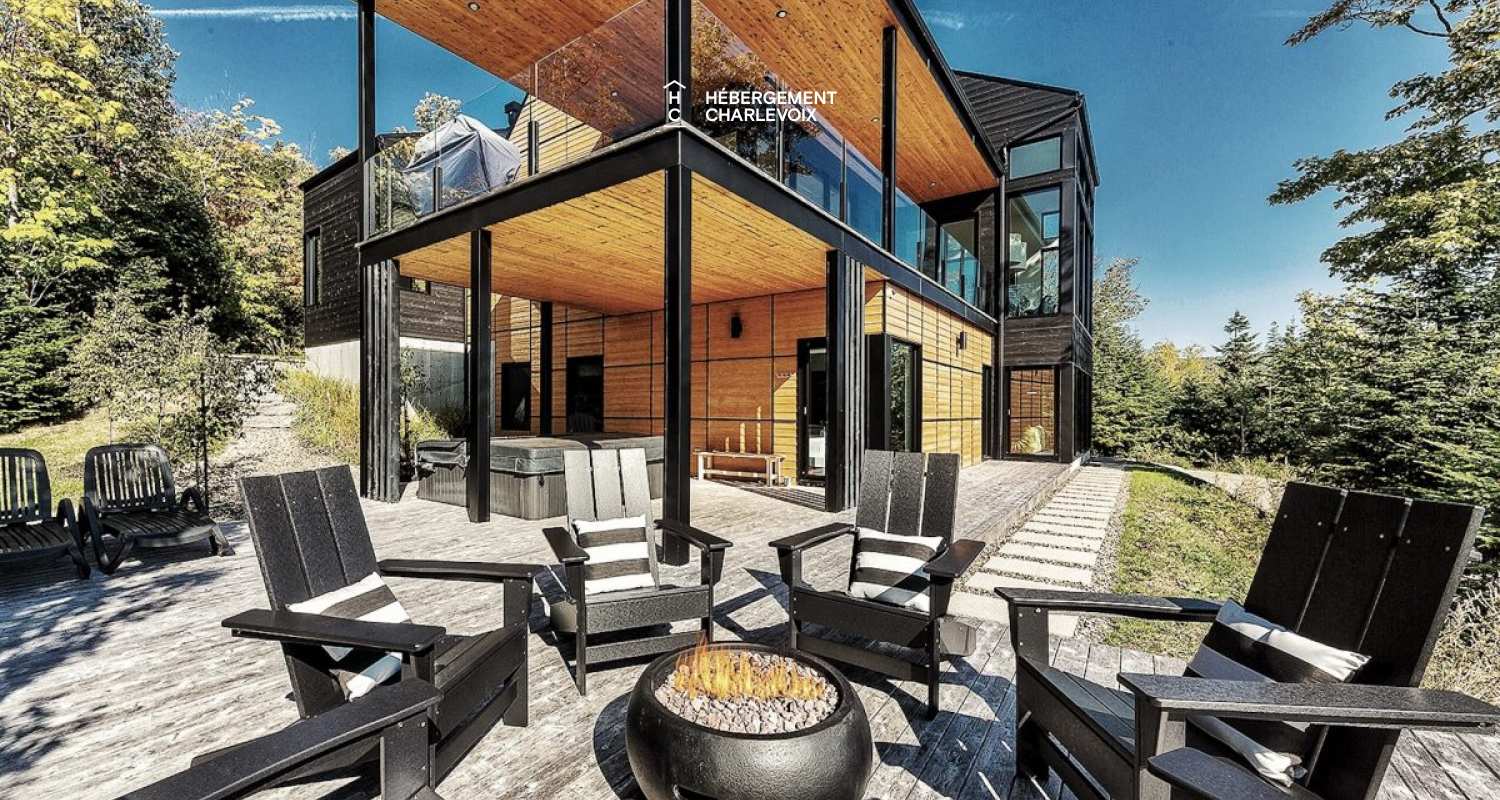 SEC-254 - Contemporary house for an escapade with friends or family