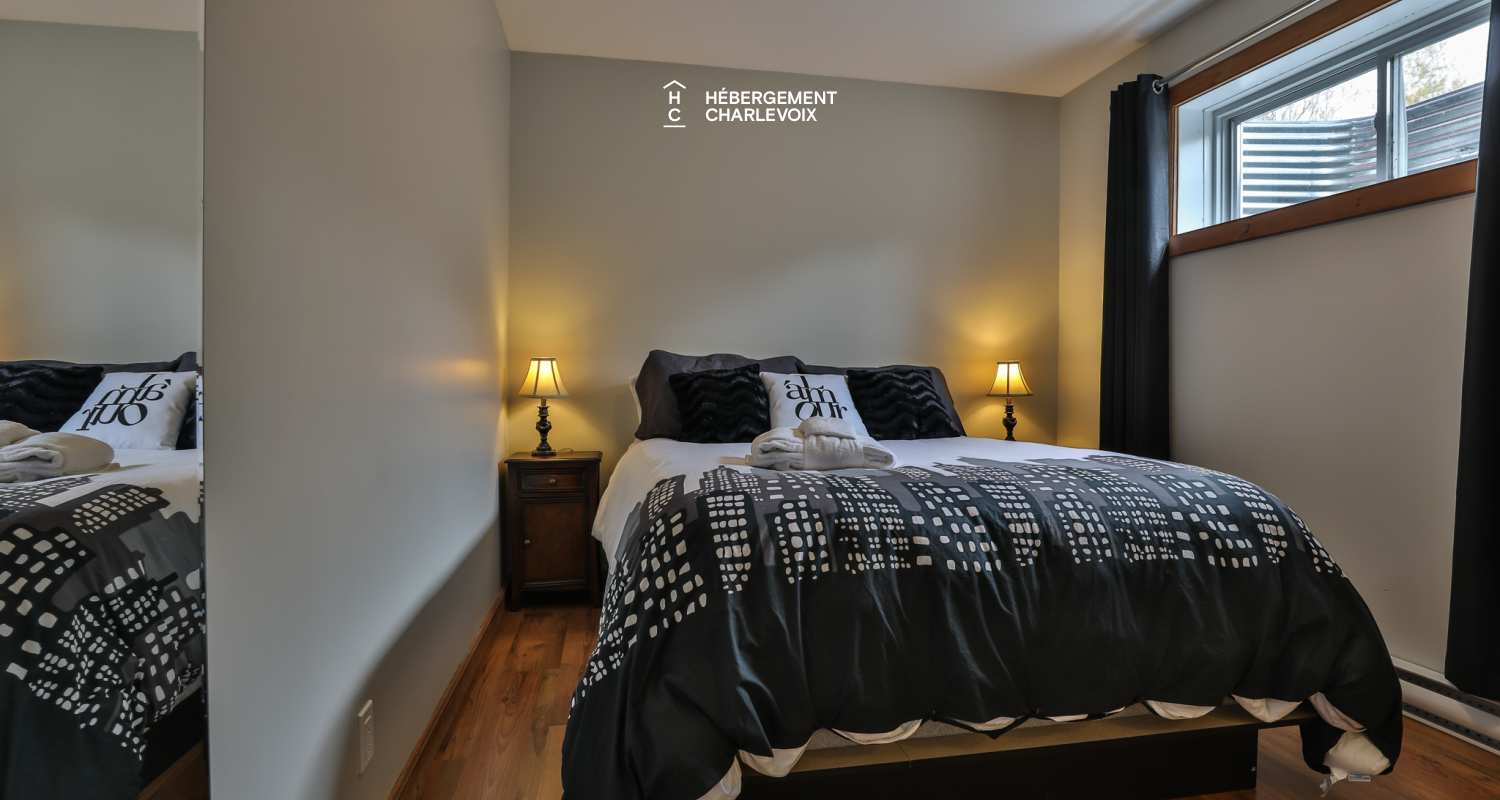 ANO-121B - À 10 minutes du Massif avec vue sur le fleuve St-Laurent!