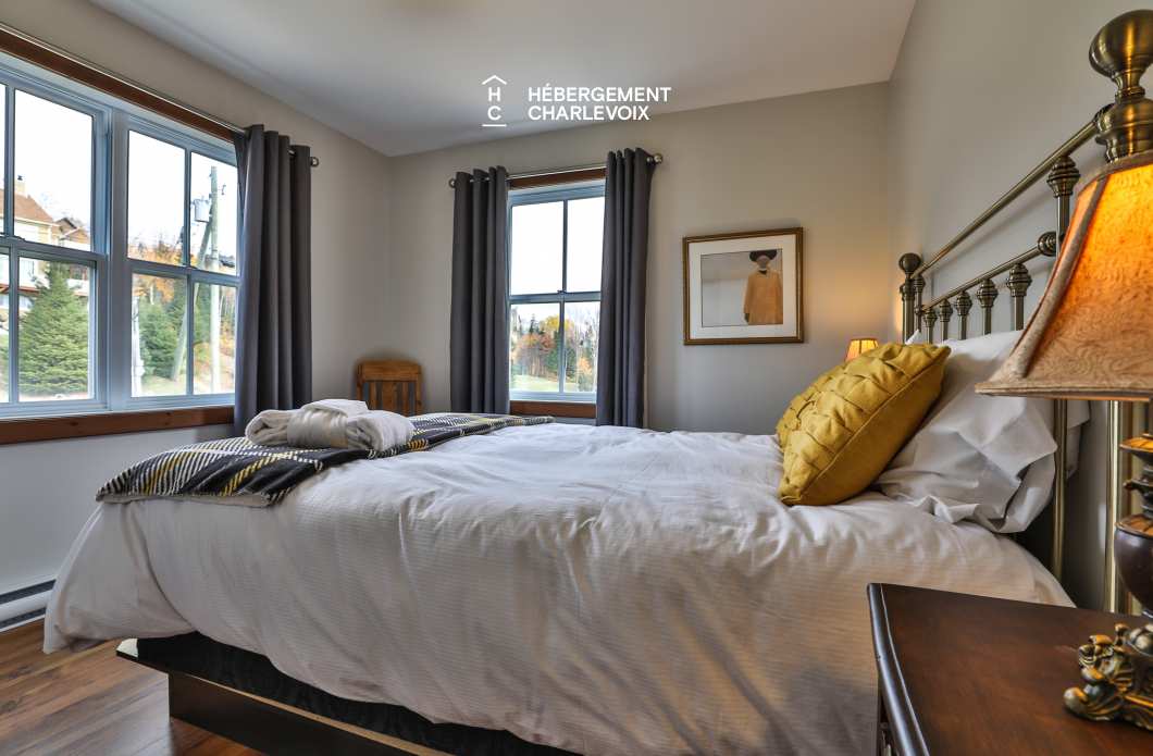 OPUS 121H - Cottage avec vue splendide sur le fleuve St-Laurent