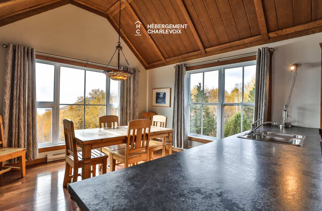 OPUS 121H - Cottage avec vue splendide sur le fleuve St-Laurent