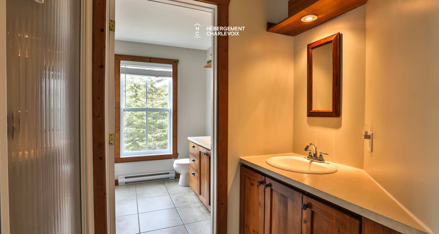 ANO-121H - Cottage avec vue splendide sur le fleuve St-Laurent