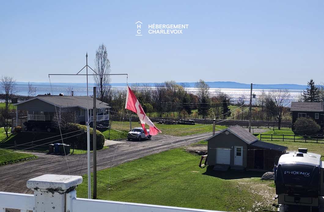 TOR-1049 - Près du Massif et de la plage de Petite-Rivière St-François