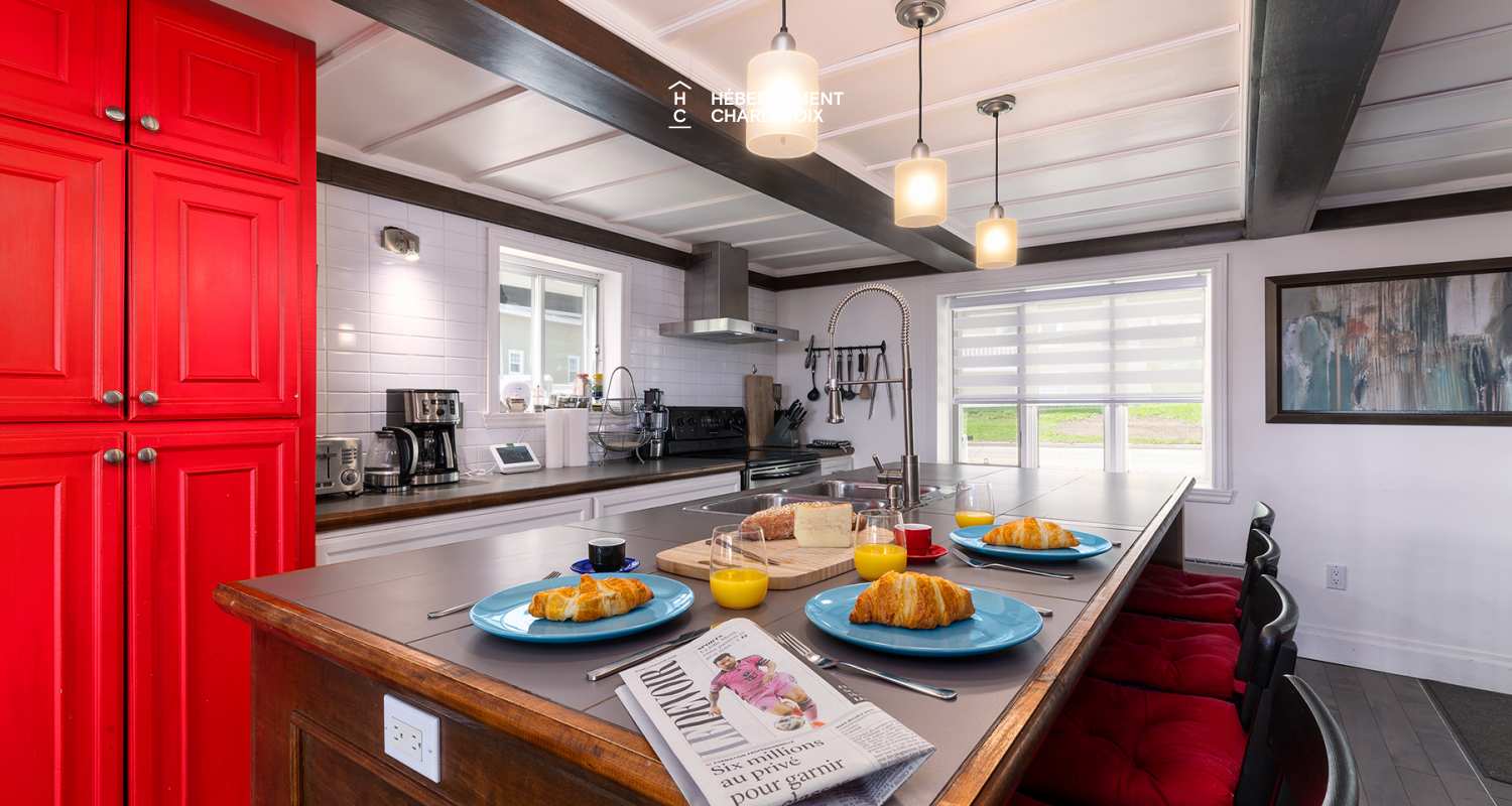 TOR-1049 - Près du Massif et de la plage de Petite-Rivière St-François