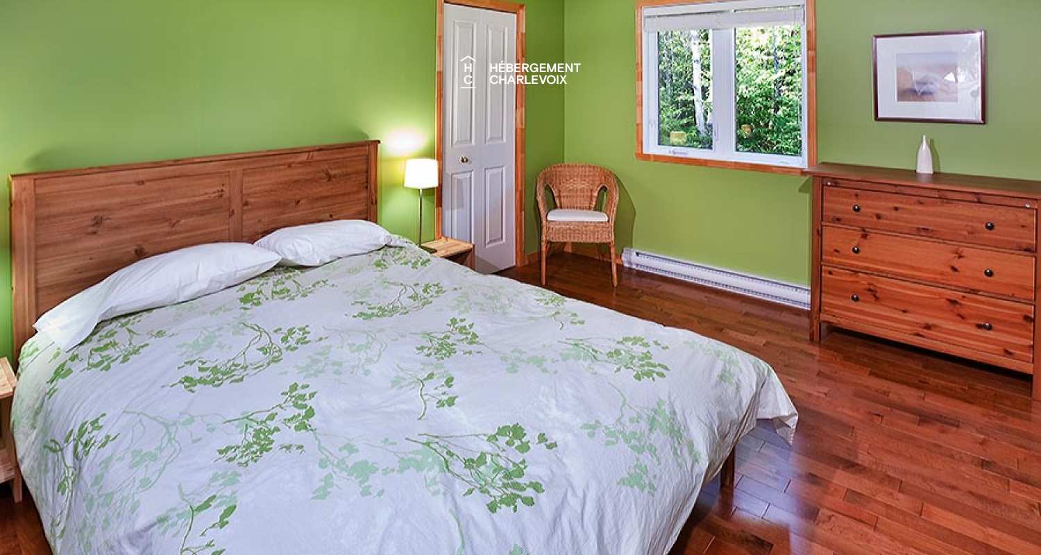 FRE-18 - Mountain refuge in a wild atmosphere