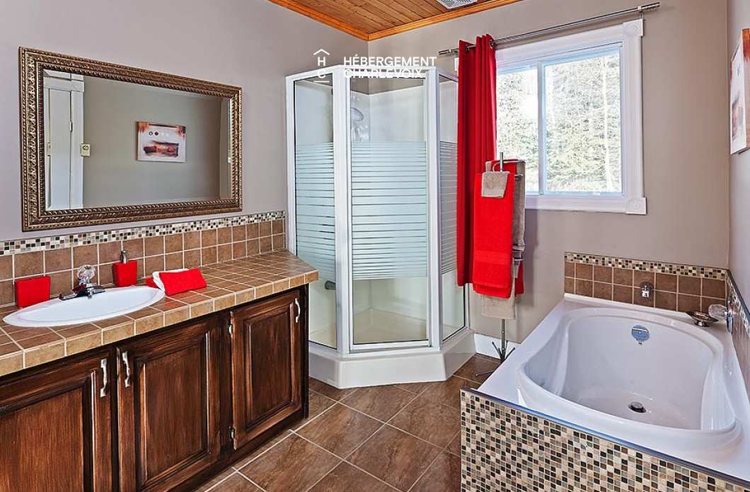 BEL-47 - Chalet moderne invitant à la relaxation