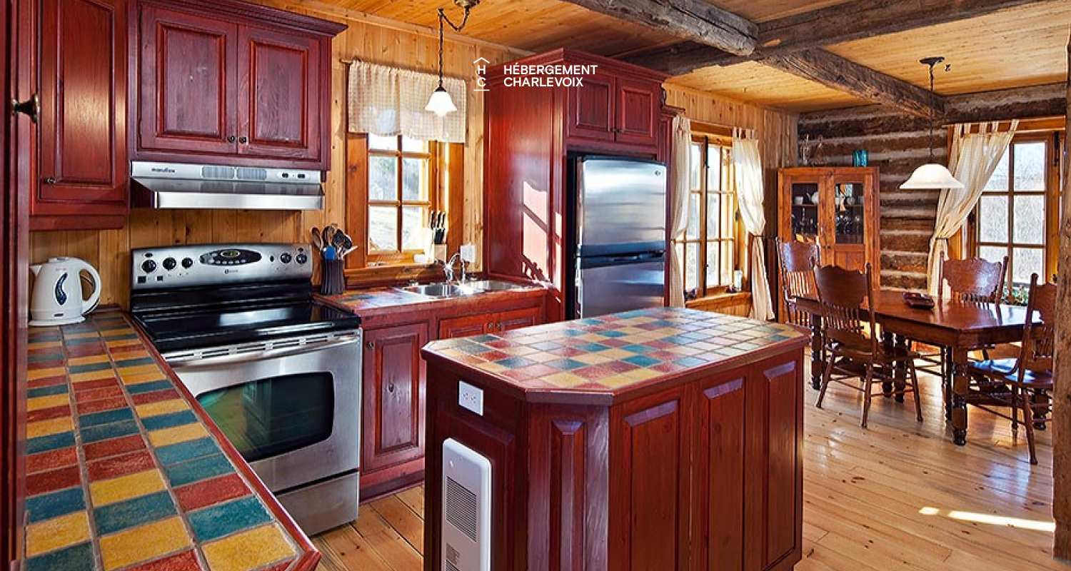 BEL-3 - An erstwhile charming cottage in the heart of the hinterland of Charlevoix