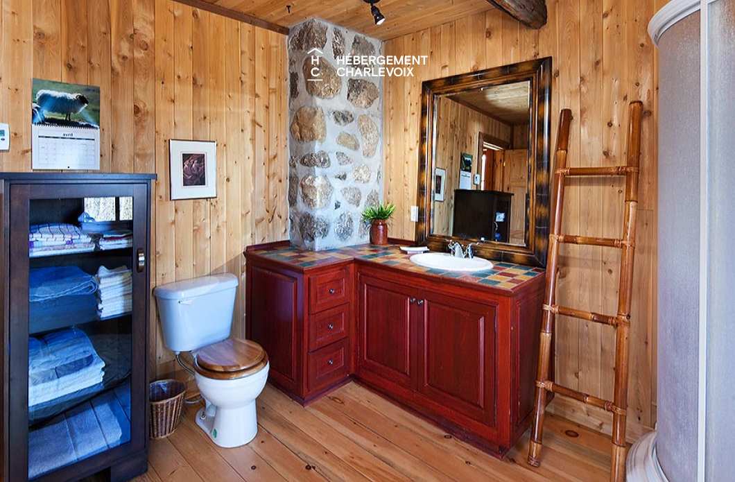 BEL-3 - Charmant chalet d'autrefois au coeur de l'arrière-pays de Charlevoix
