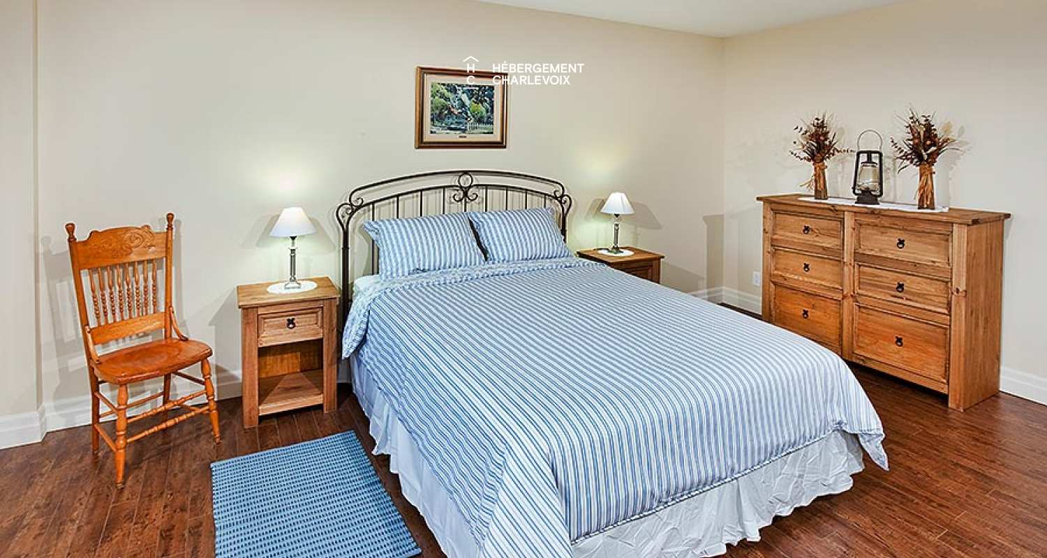 ECH-249 - De grandes fenêtres donnant sur la rive