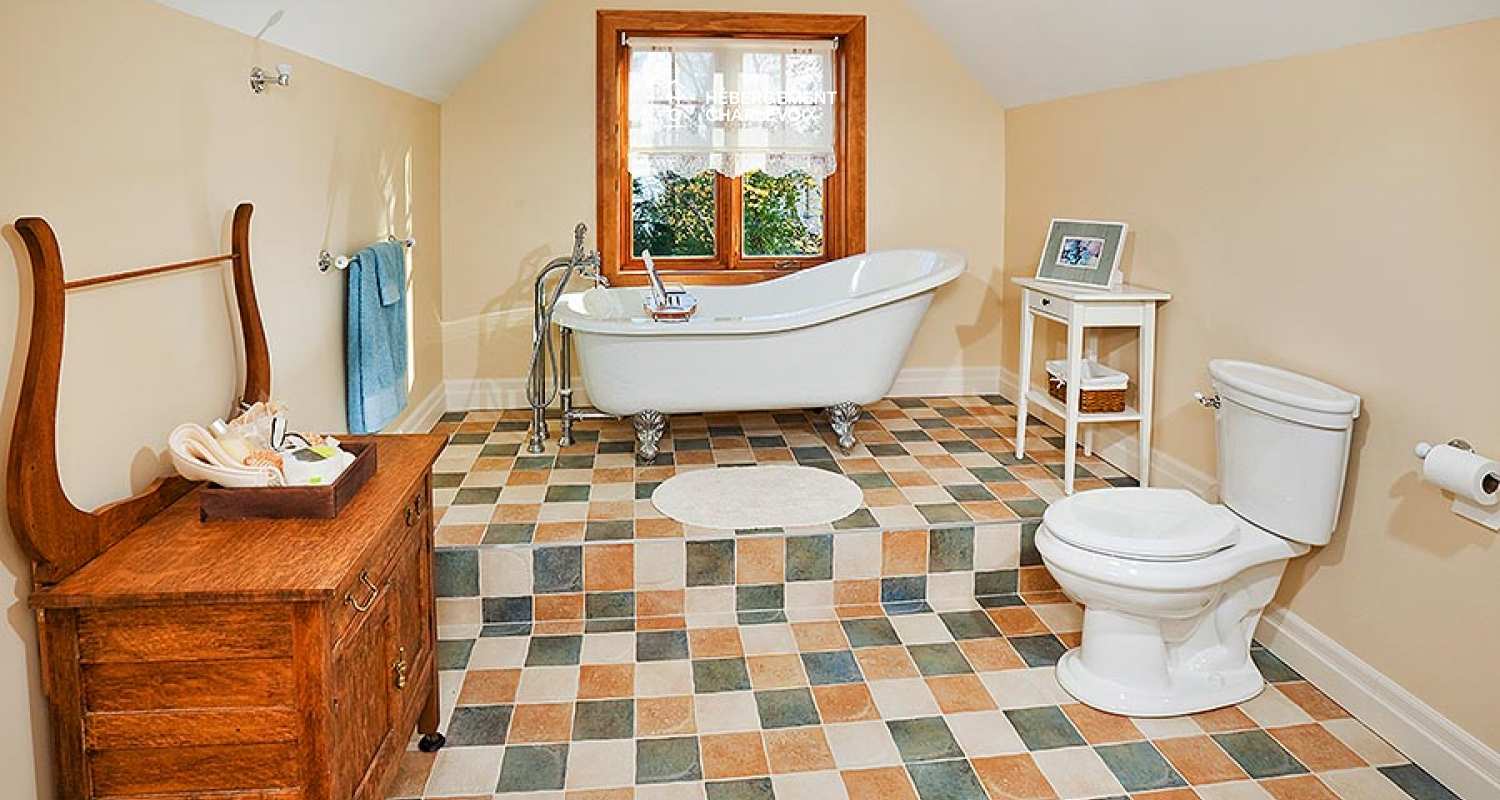 ECH-249 - De grandes fenêtres donnant sur la rive