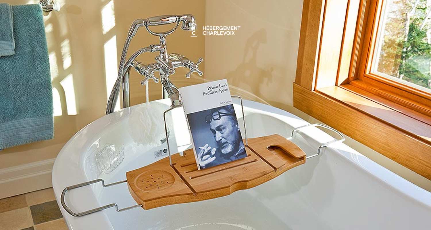 ECH-249 - De grandes fenêtres donnant sur la rive