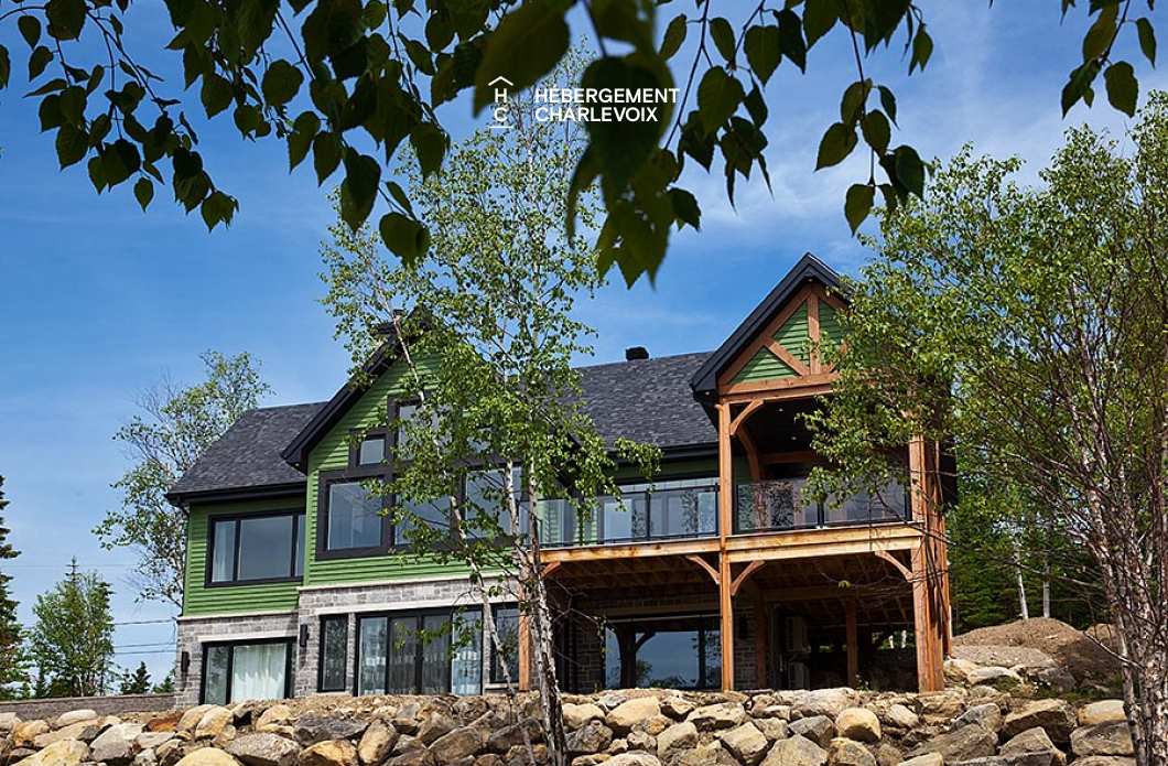 JAM-62 - Chalet confortable avec une vue imprenable sur le fleuve et les pentes