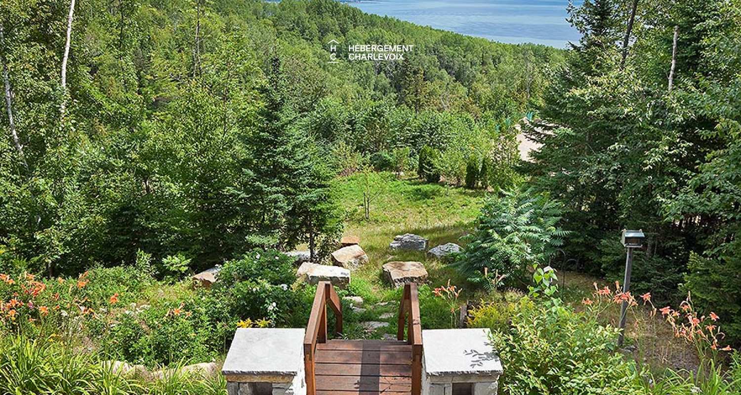 AMA-2 - Équilibre parfait entre moderne et rustique.