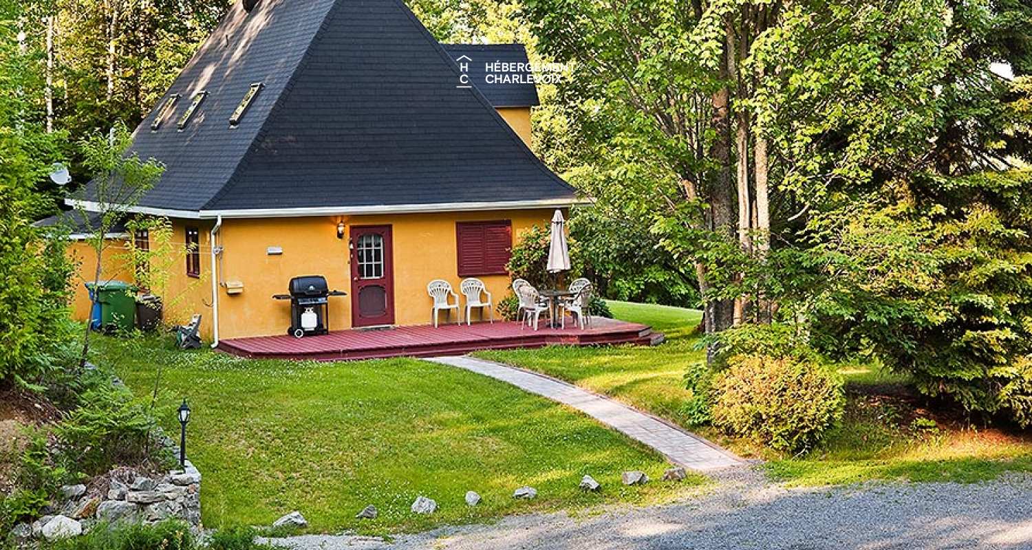 JAU-1060 - Typical bucolic house of Charlevoix