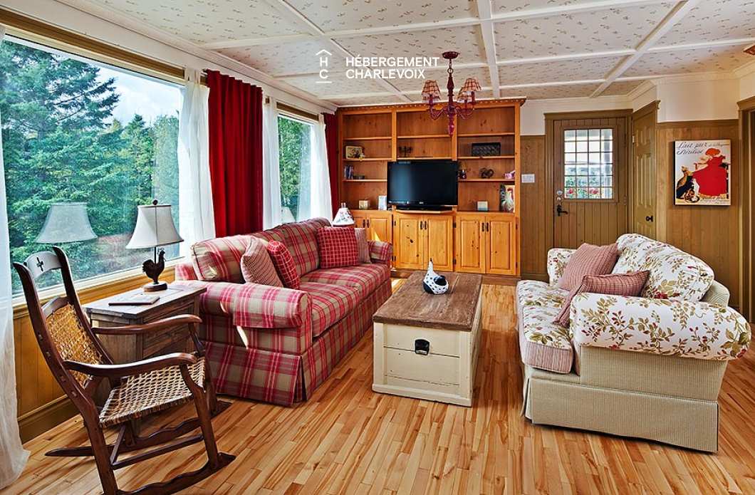 COU-85 - Coquette maison dans les hauteurs de Charlevoix