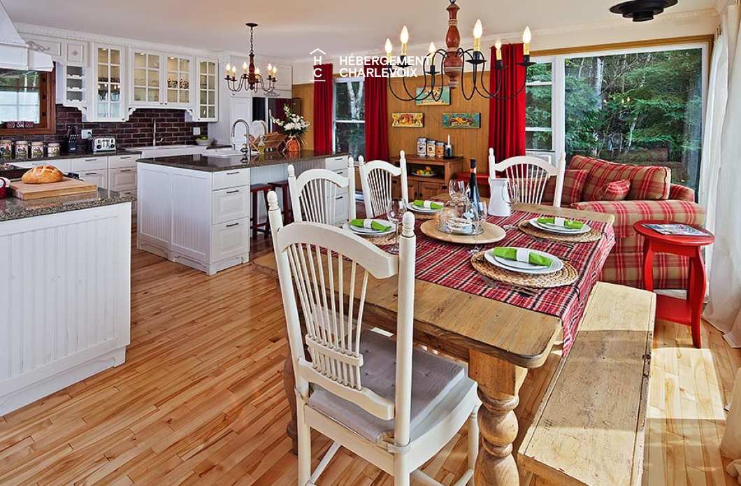 COU-85 - Coquette maison dans les hauteurs de Charlevoix