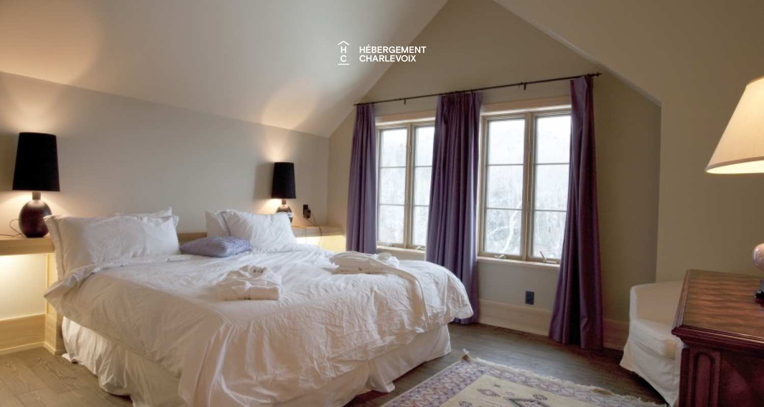 MAR-45 - Prestigious villa of 6000 square feet