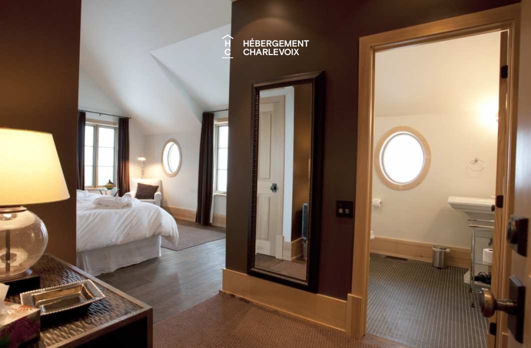 MAR-45 - Prestigieuse villa de 6000 pieds carrés